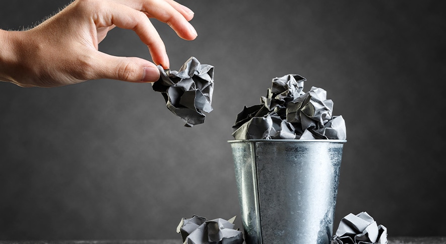 不要なデータを削除してストレージの空き容量を増やす