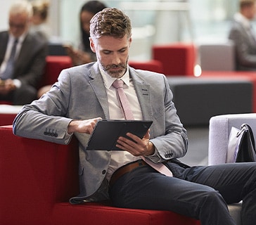 パソコンを外で使う時のテクニックと注意点