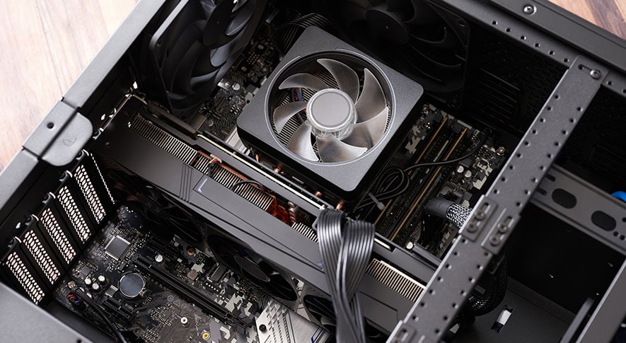 ゲーミングPCに適しているのはどっち？