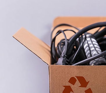 パソコン処分はどうする？無料回収からデータ消去まで安全な廃棄方法を解説