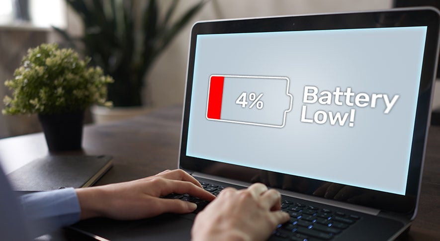 ノートパソコンにおける性能とバッテリー駆動時間のバランス