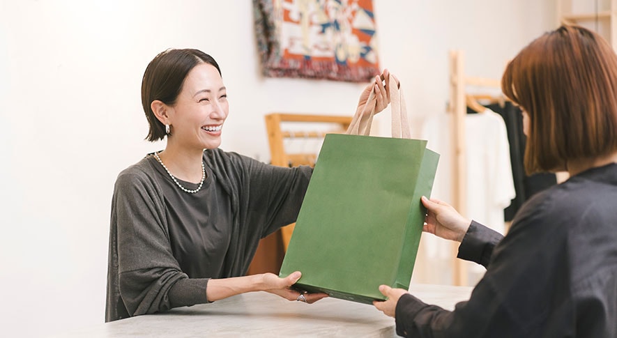 店舗・受付に必要なのはコンパクトとシンプルさ