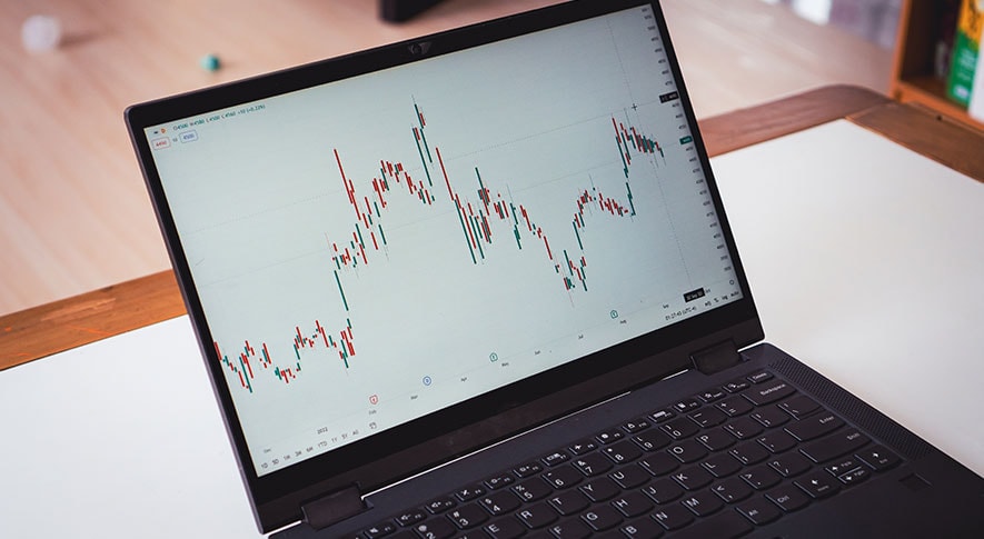 FXトレードにノートパソコンは使えるのか