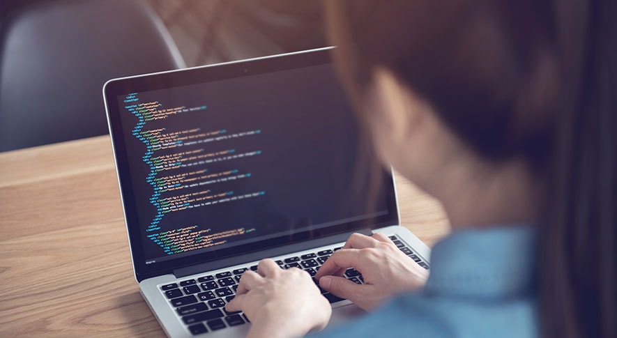 プログラミングや理系専門用途に必要な予算